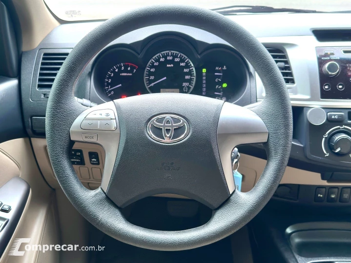 HILUX SW4 2.7 SR 7 LUGARES 4X2 16V FLEX 4P AUTOMÁTICO