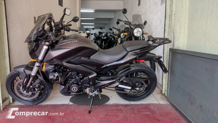 Dominar 400