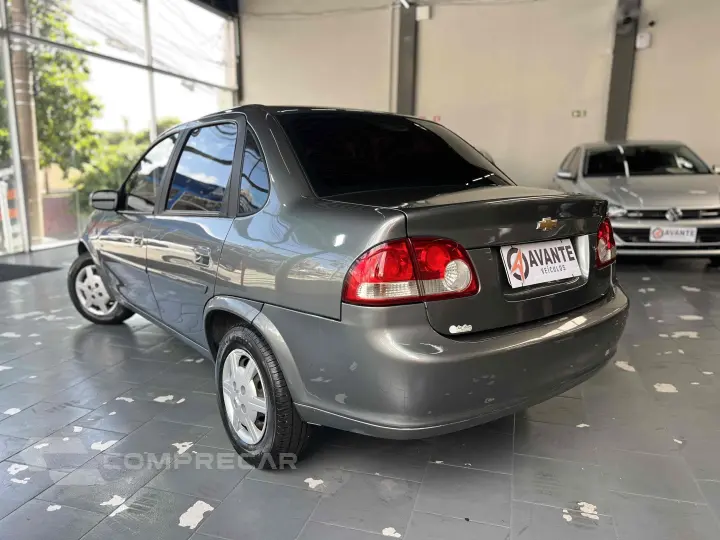 CLASSIC 1.0 MPFI LS 8V FLEX 4P MANUAL