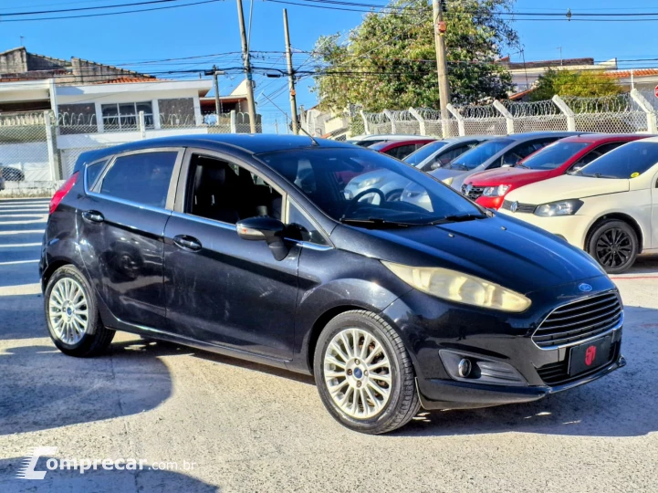 FIESTA 1.6 Titanium Hatch 16V