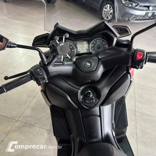 XMAX 250 ABS