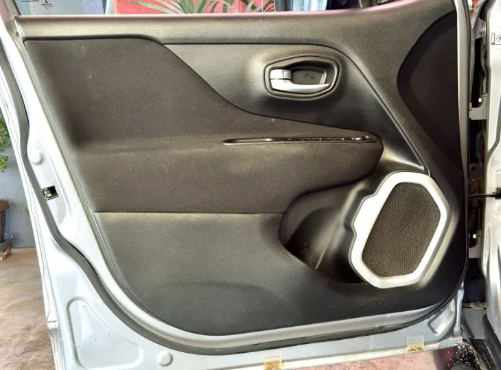 RENEGADE 1.8 16V FLEX 4P AUTOMÁTICO