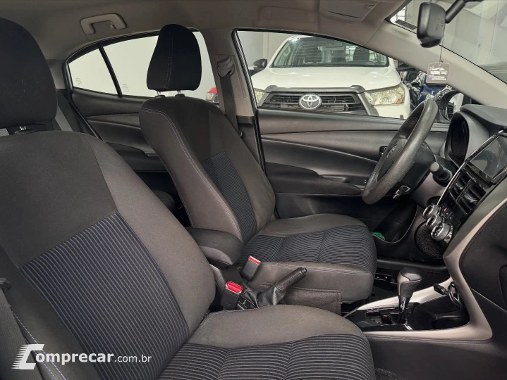 YARIS 1.5 16V Sedan XL