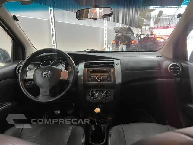 GRAND LIVINA - 1.8 S 16V 4P MANUAL