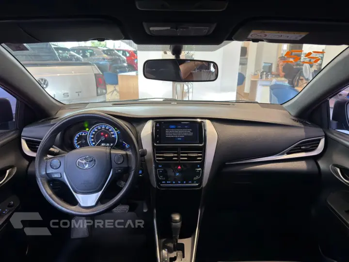 Yaris Hatch 1.5 16V 4P FLEX XLS CONNECT MULTIDRIVE AUTOMÁTIC