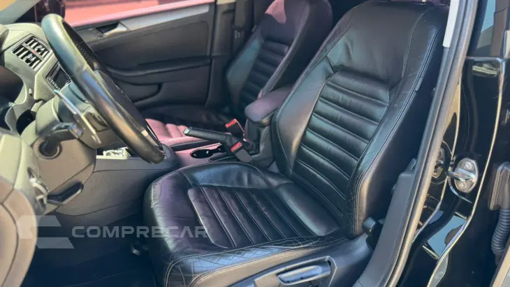 JETTA Highline 2.0 TSI 16V 4p Tiptronic