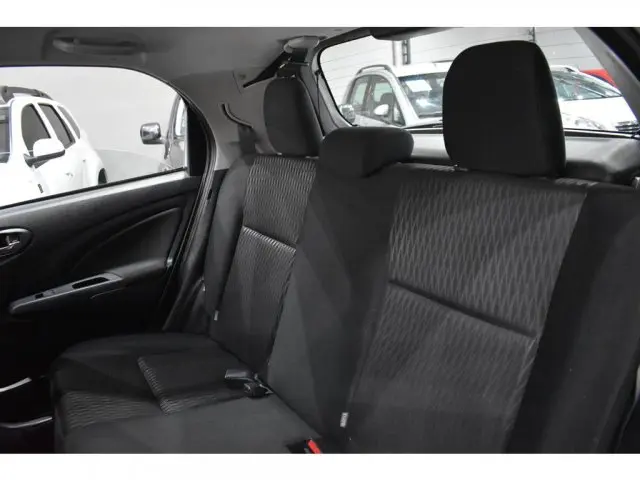 ETIOS HATCH - 1.3 X 16V 4P MANUAL