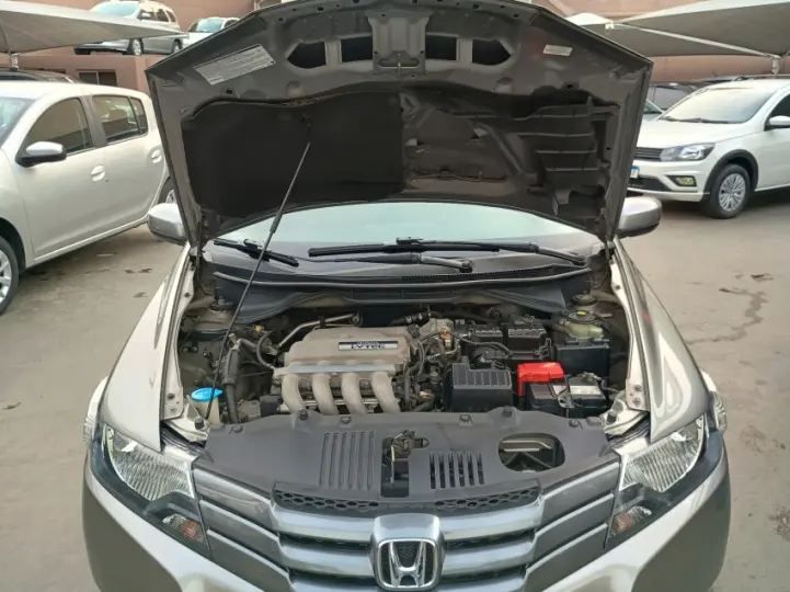 CITY 1.5 LX Sedan 16V