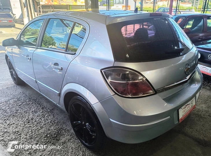 VECTRA 2.0 MPFI GT Hatch 8V