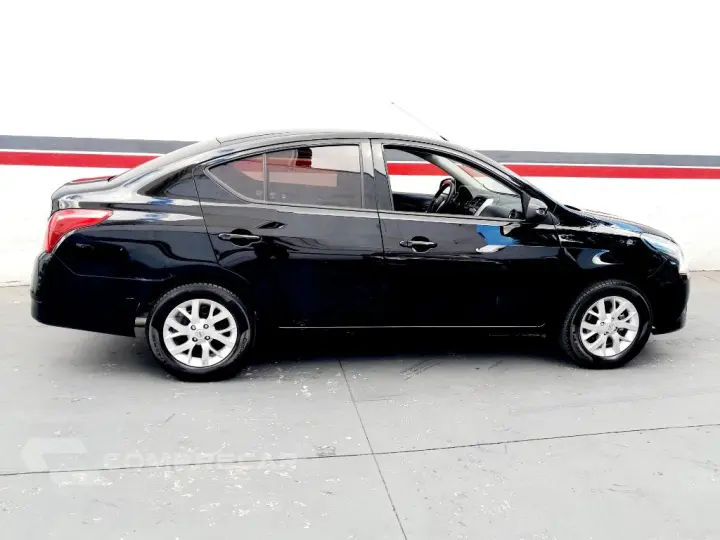 VERSA SV 1.6 16V FlexStart 4p Aut.