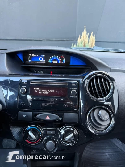 ETIOS 1.5 XS Sedan 16V