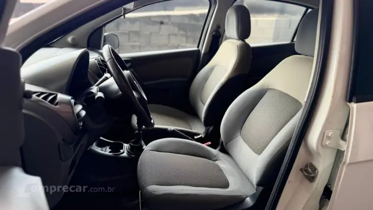 Palio ESSENCE 1.6 Flex 16V 5p