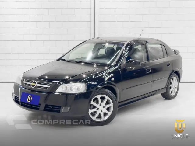 ASTRA HATCH - 2.0 MPFI ADVANTAGE 8V 4P MANUAL