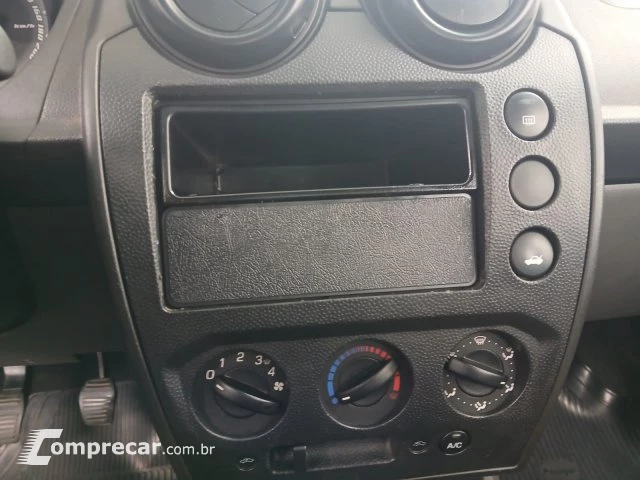 FIESTA HATCH - 1.0 MPI HATCH 8V 4P MANUAL