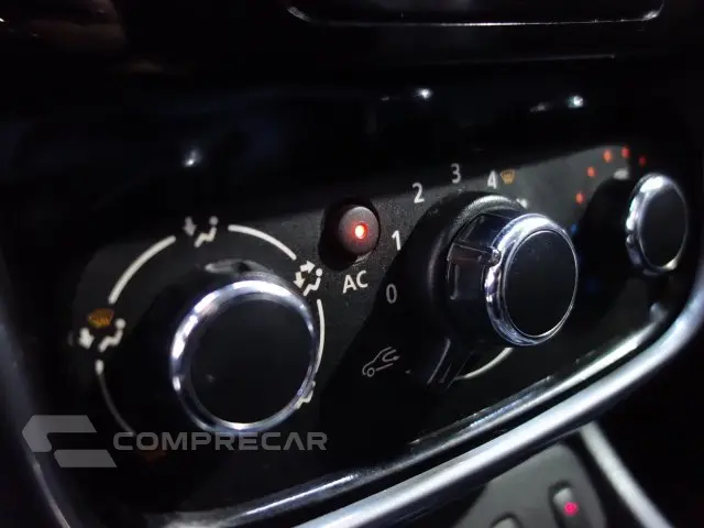 DUSTER - 2.0 DYNAMIQUE 4X2 16V 4P AUTOMÁTICO