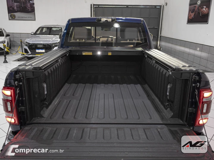 2500 6.7 I6 Turbo Laramie CD 4X4