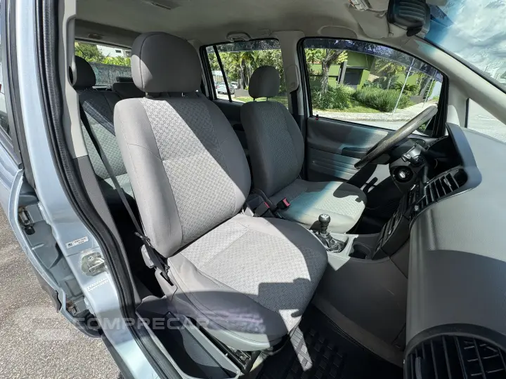 ZAFIRA 2.0 MPFI Comfort 8V