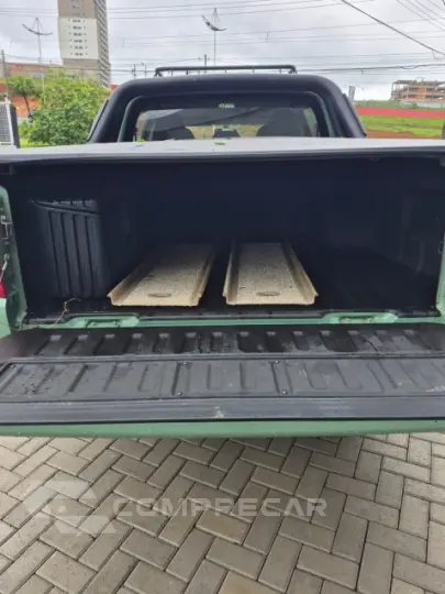 L200 TRITON 2.4 16V Turbo Savana GLS CD 4X4