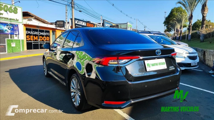 COROLLA 1.8 VVT-I Hybrid Altis