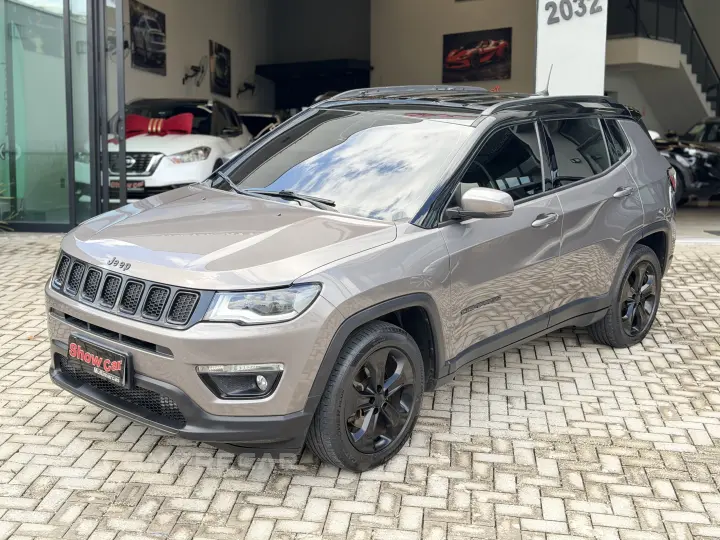 COMPASS 2.0 16V Night Eagle 4X4