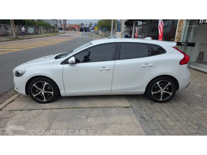 V40 2.0 T4 KINETIC GASOLINA 4P AUTOMÁTICO