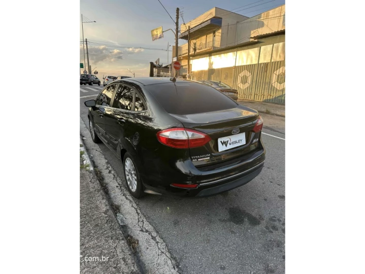FIESTA 1.6 TITANIUM SEDAN 16V FLEX 4P POWERSHIFT
