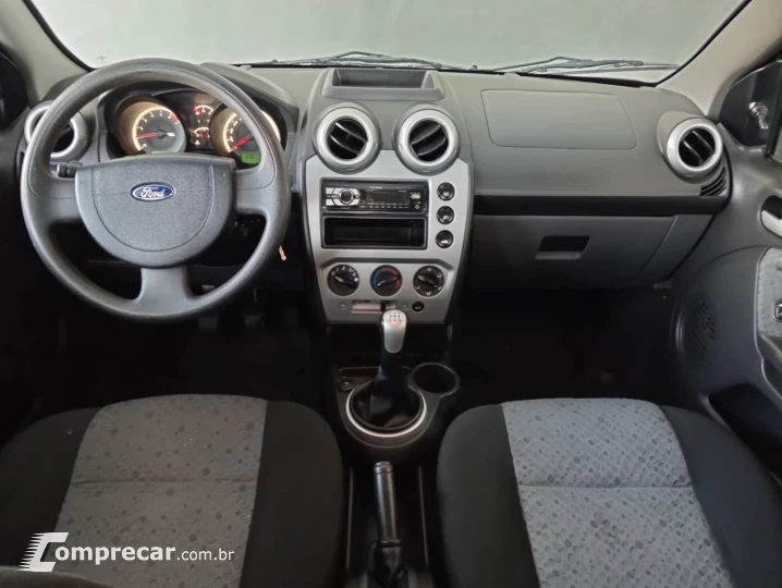 FIESTA 1.6 MPI Class Hatch 8V
