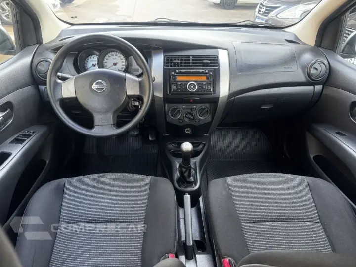 Livina 1.6 16V 4P FLEX