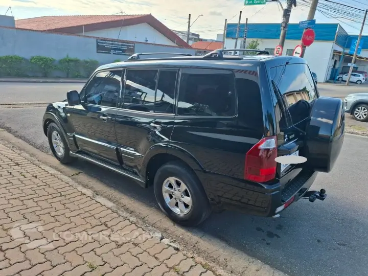 Pajero Full 3.2 Hpe 4X4 16V Turbo Intercooler Diesel 4P Auto