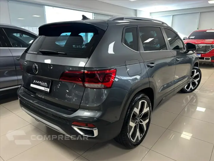 TAOS 1.4 250 TSI TOTAL FLEX HIGHLINE AUTOMÁTICO