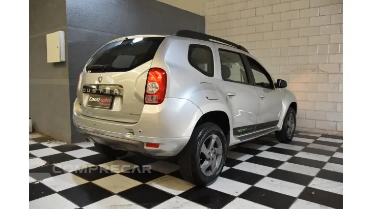 DUSTER - 2.0 DYNAMIQUE 4X2 16V 4P AUTOMÁTICO