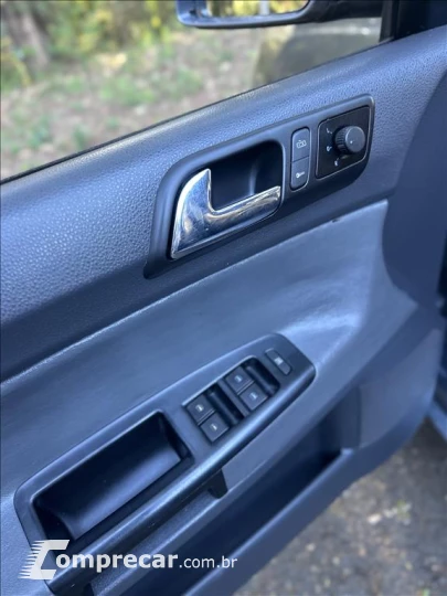 POLO SEDAN 1.6 MI 8V FLEX 4P MANUAL