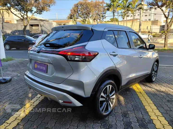 KICKS PLAY 1.6 16V FLEXSTART SENSE XTRONIC