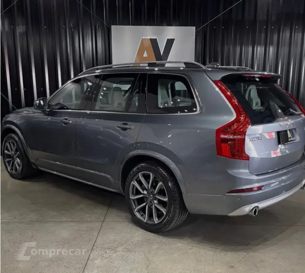 XC90 2.0 T6 Momentum AWD Geartronic