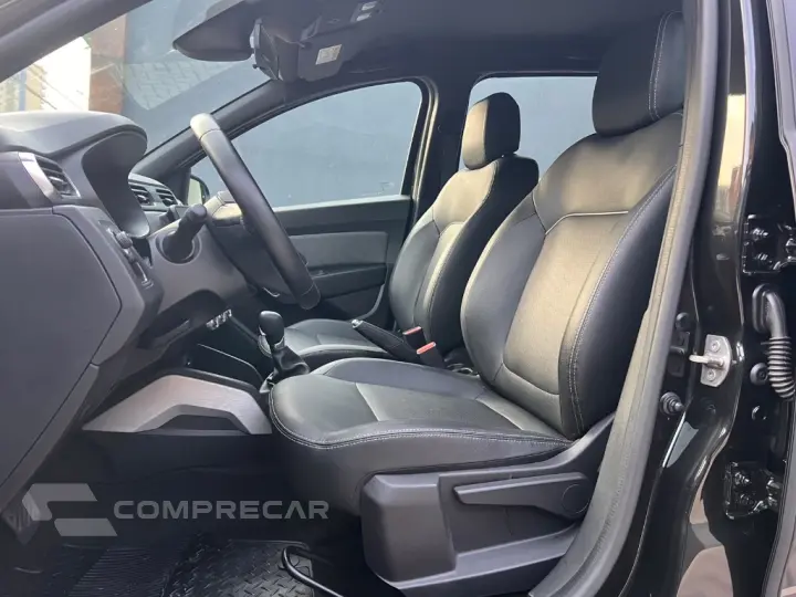 DUSTER Iconic 1.3 TB 16V Flex Aut.