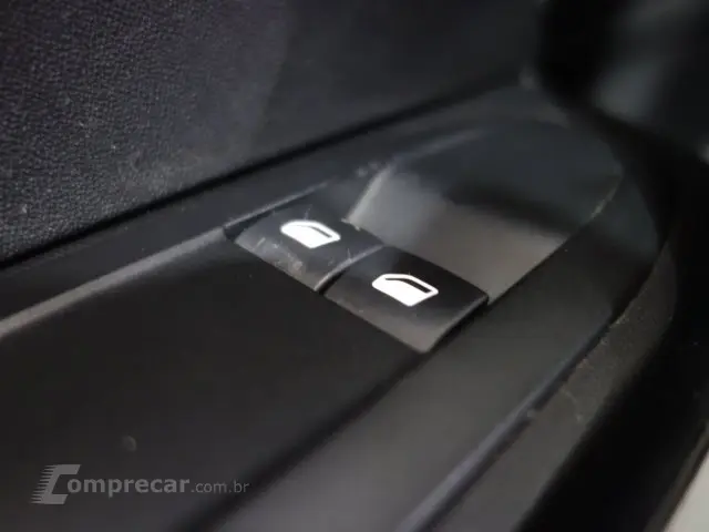 208 - 1.5 ACTIVE 8V 4P MANUAL