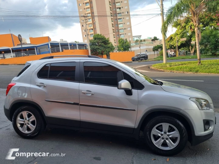 Tracker 1.8 16V 4P FLEX LT AUTOMÁTICO