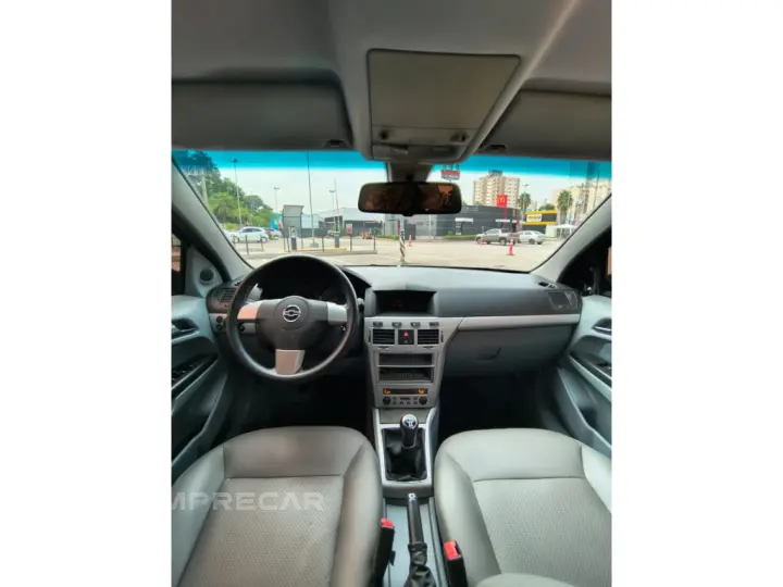 VECTRA 2.0 MPFI ELEGANCE 8V FLEX 4P MANUAL