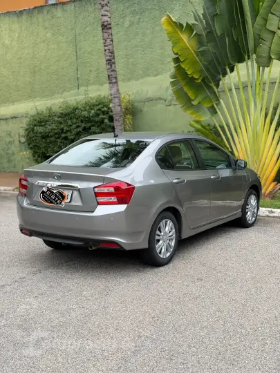 CITY 1.5 LX Sedan 16V