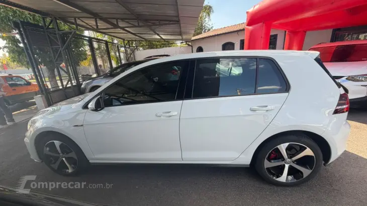 Golf 2.0 4P GTI TURBO AUTOMÁTICO