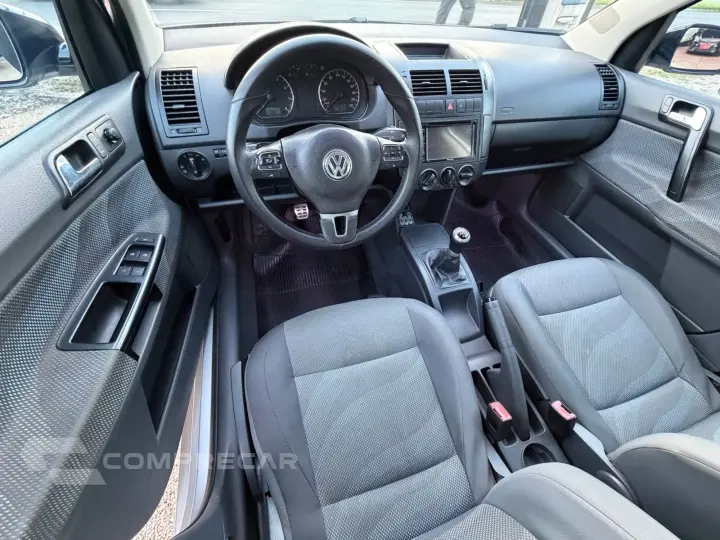 POLO 1.6 MI 8V FLEX 4P MANUAL