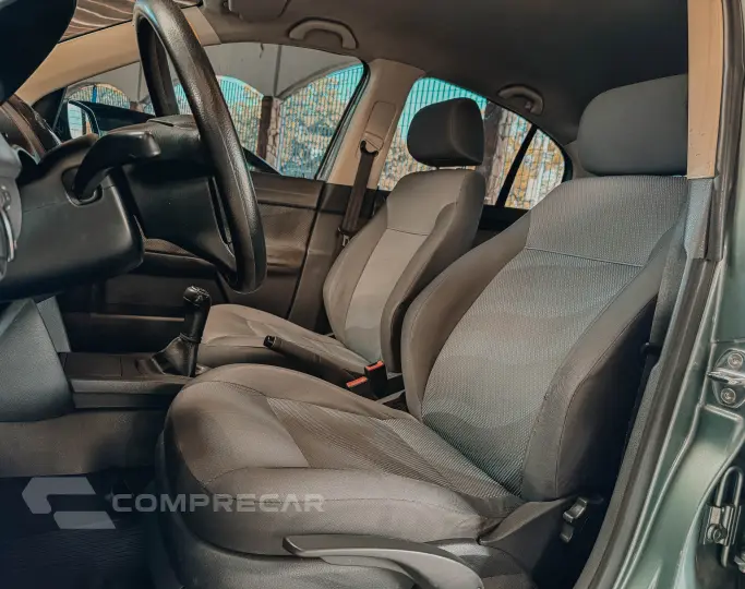 POLO SEDAN 1.6 8V
