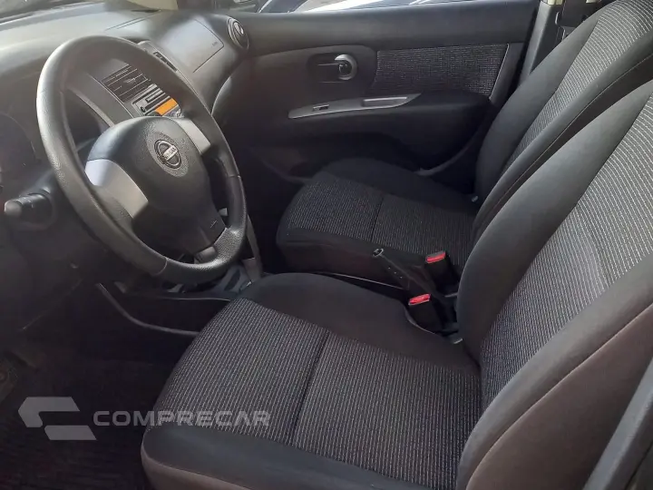 Livina 1.8 S 16V Flex 4P Automático