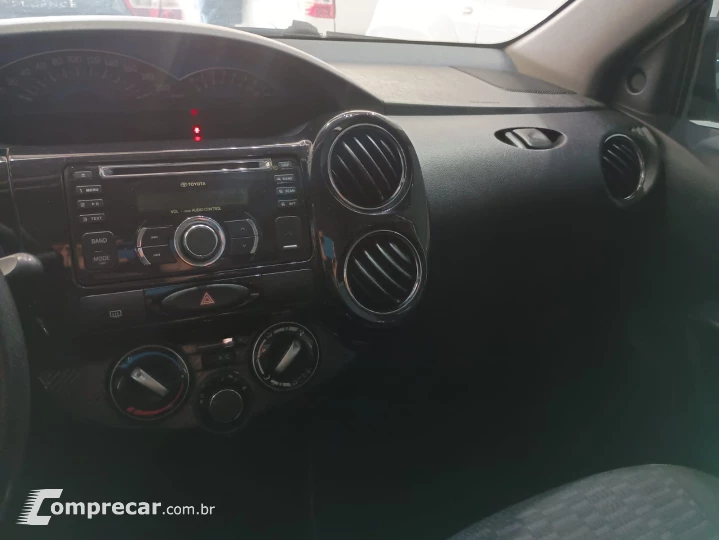 Etios Cross 1.0