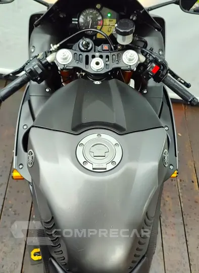 YAMAHA YZF R1