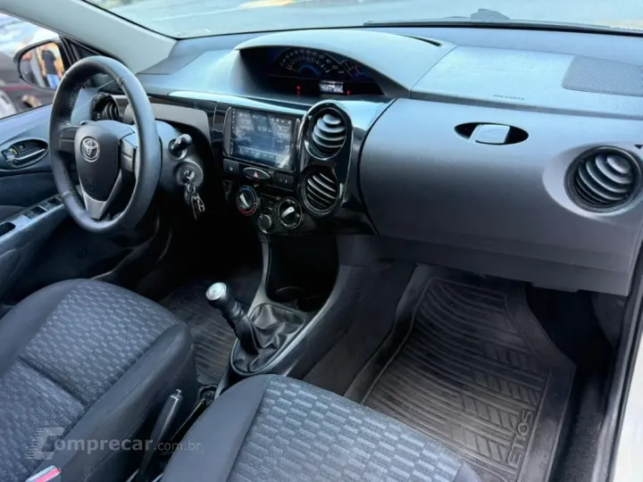 ETIOS 1.3 X 16V FLEX 4P MANUAL