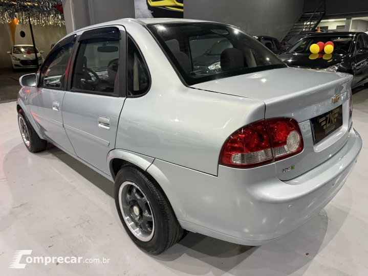 CLASSIC 1.0 MPFI LS 8V FLEX 4P MANUAL