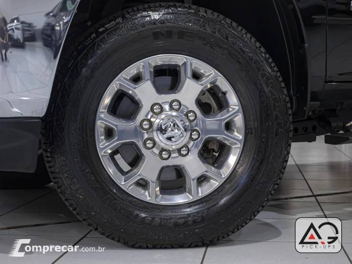 2500 6.7 I6 Turbo Laramie CD 4X4