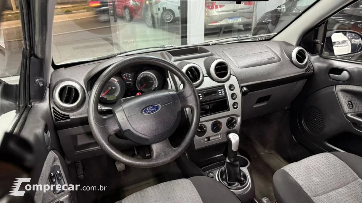 Fiesta Sedan 1.6 16V Flex Mec.