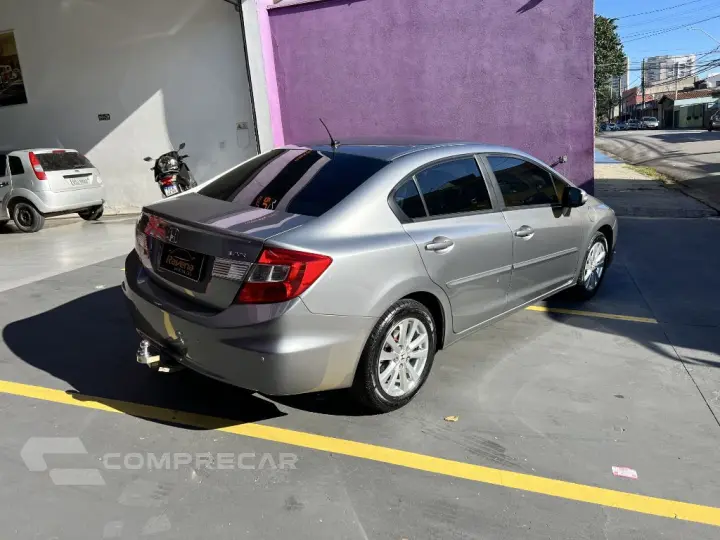 Civic Sedan LXS 1.8/1.8 Flex 16V Aut. 4p